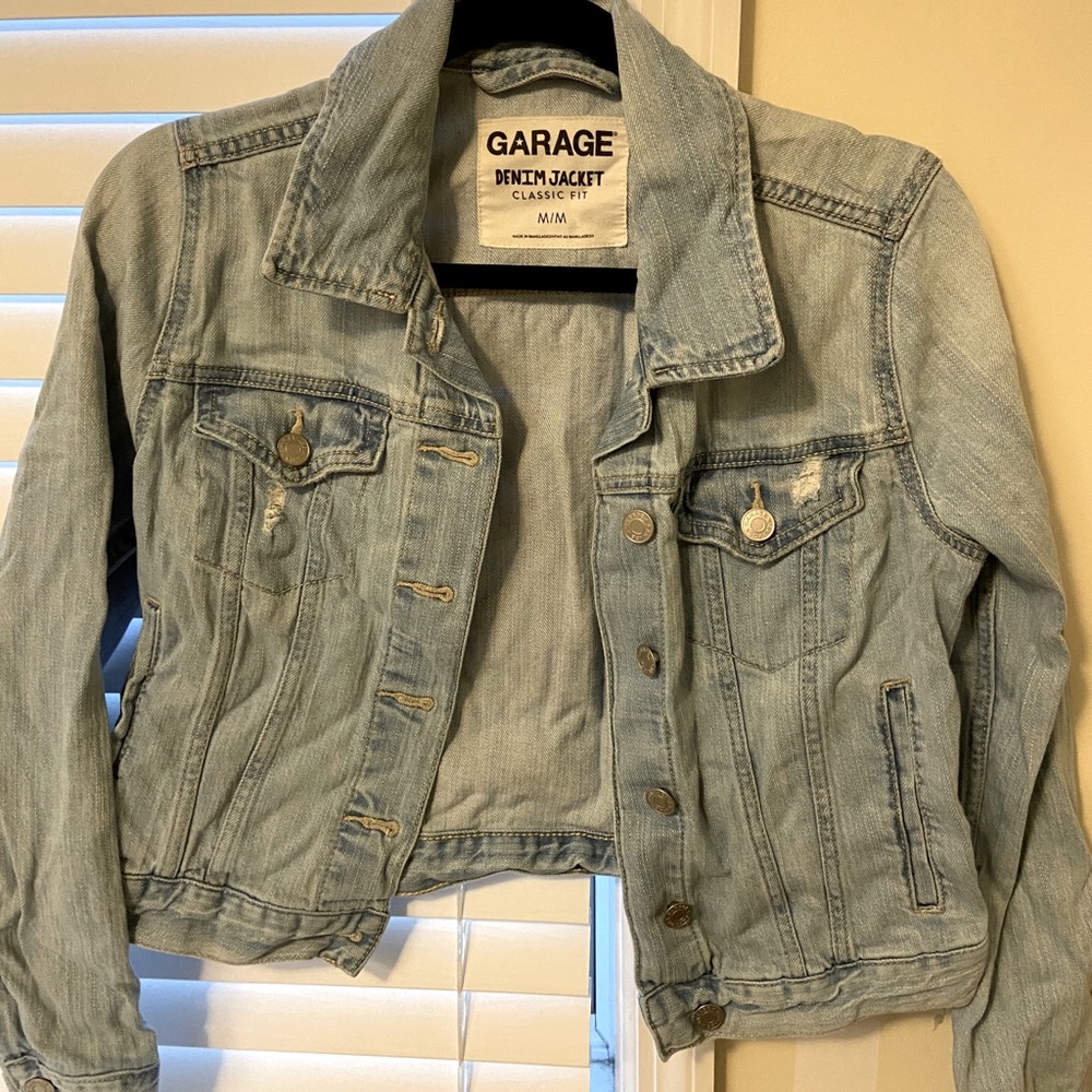 Light washed denim jean jacket from garage!
